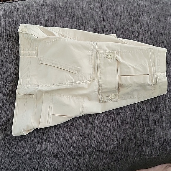 Women's Prana hiking shorts with cargo pockets - Picture 3 of 6